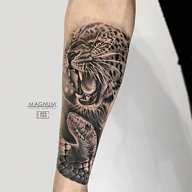 Серго Акопян, реализм тату, realism tattoo, цветной реализм, цветная татуировка, тату портрет, реалистичная тату, тату на руке, тату змея, тату на предплечье, тату тигр