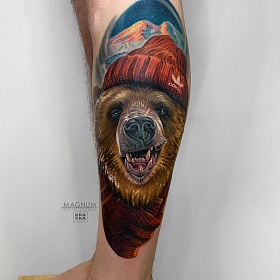 Серго Акопян, реализм тату, realism tattoo, цветной реализм, цветная татуировка, тату в москве, реалистичная тату, тату на ноге, тату медведь