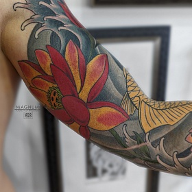 Александр Мосолов, реализм тату, realism tattoo, цветной реализм, тату карп, тату лотос, рыба тату, тату на руке